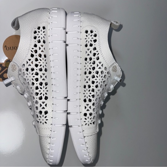 Yokono Leather Laser Cut Sneakers White Women’s Size 40 - Picture 12 of 16